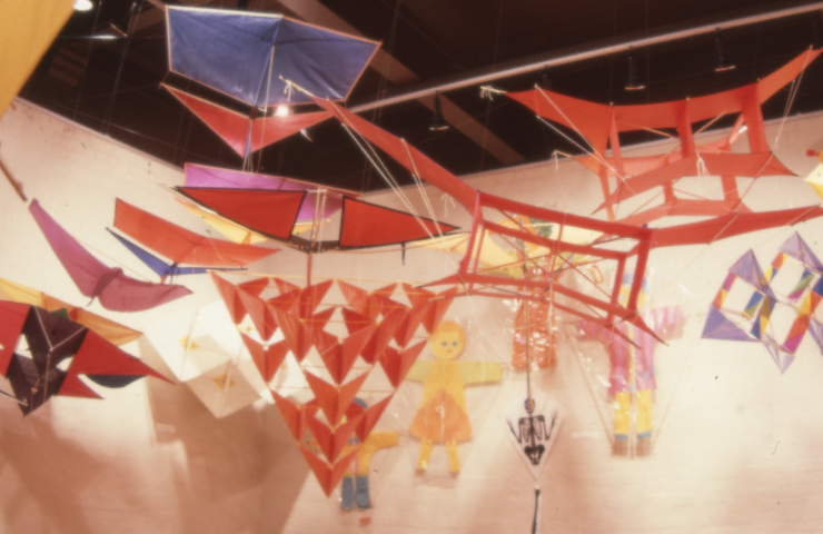 idg_archive_1983_kites_010_install.png