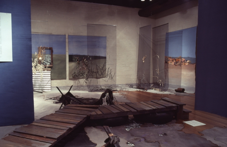 idg_archive_1985_peace_and_nuclear_war_in_the_australian_landscape_003_install.jpg