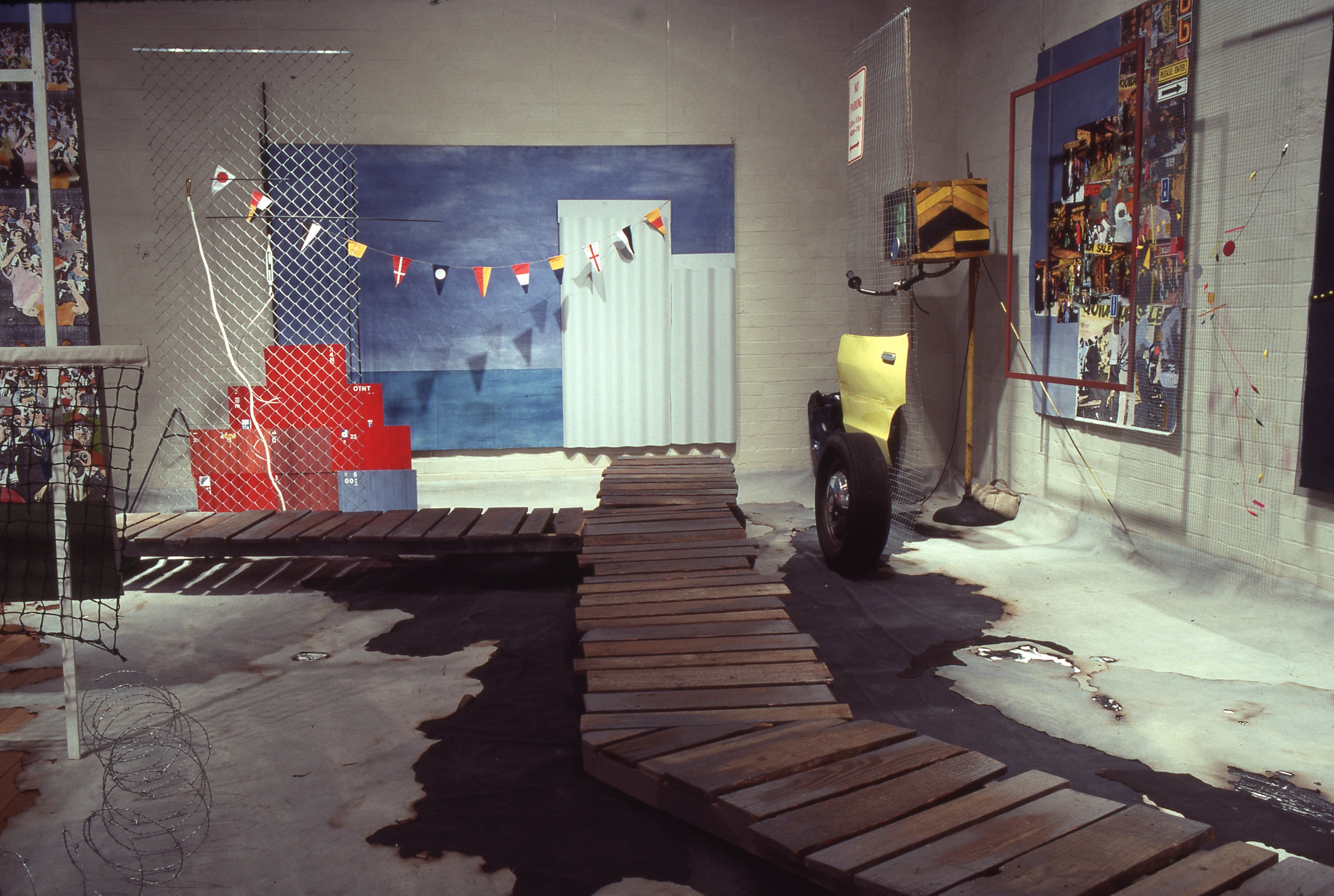 idg_archive_1985_peace_and_nuclear_war_in_the_australian_landscape_001_install.jpg