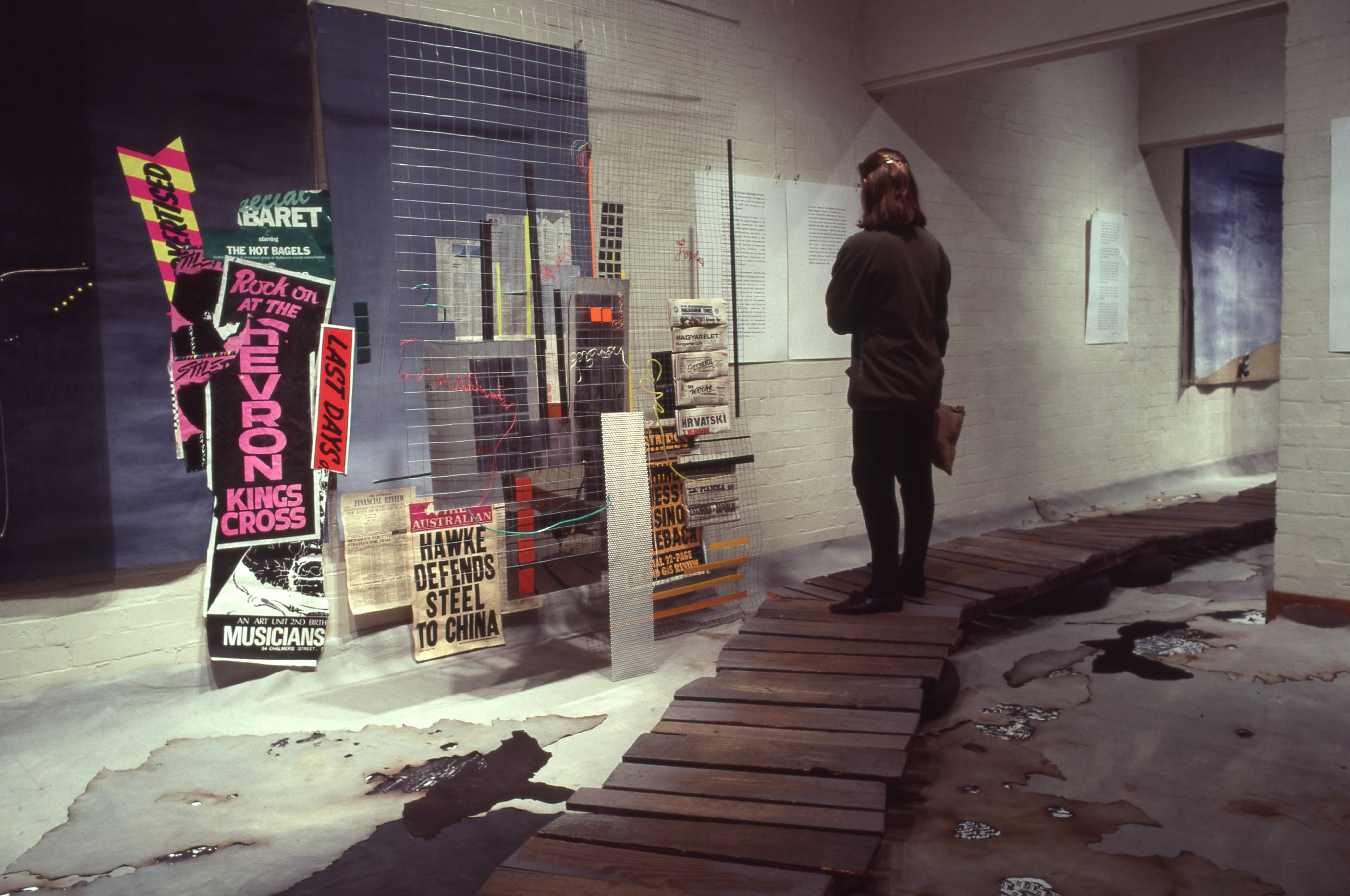 idg_archive_1985_peace_and_nuclear_war_in_the_australian_landscape_004_install.jpg