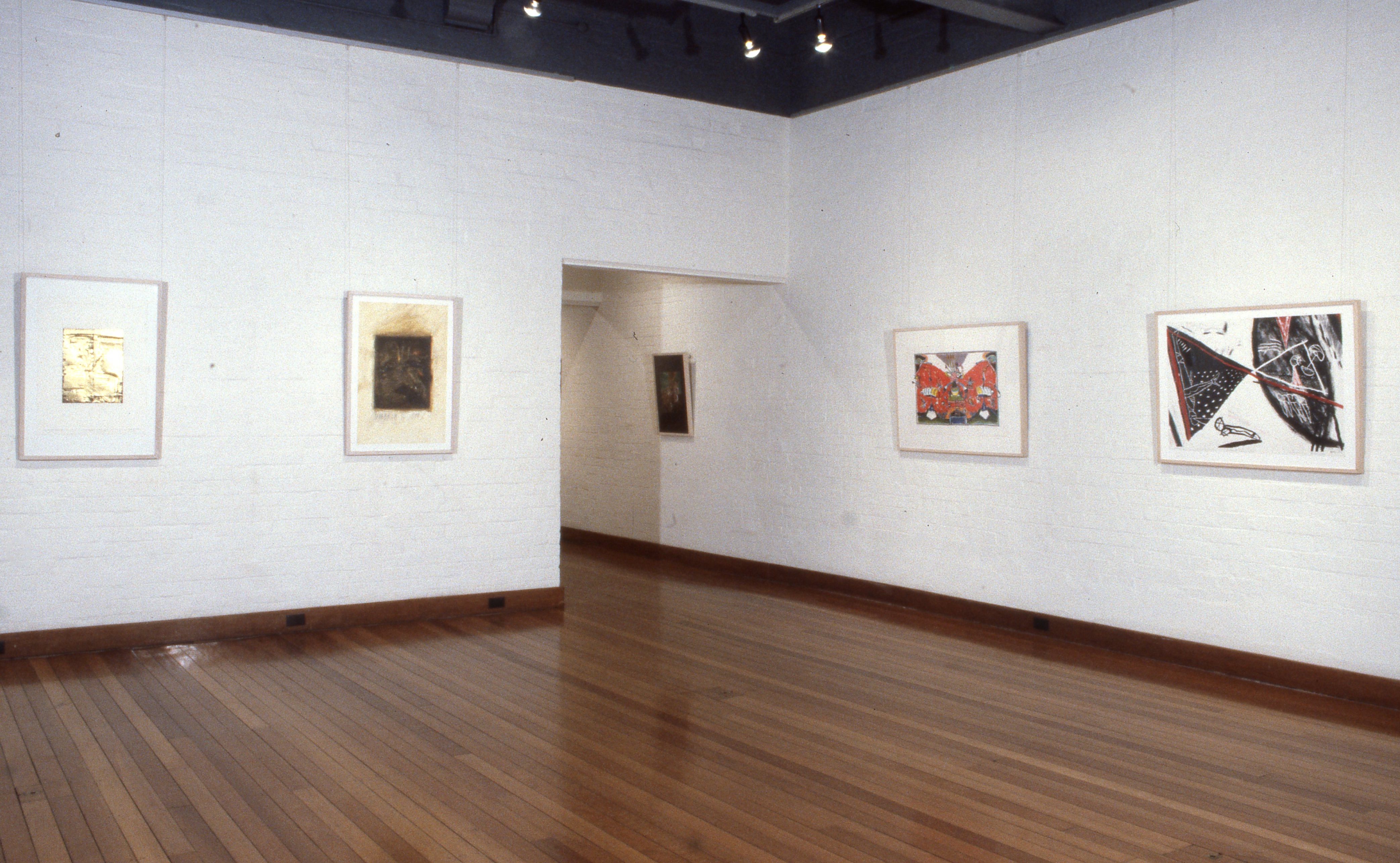 idg_archive_1992_hungarian_art_today_install.jpg