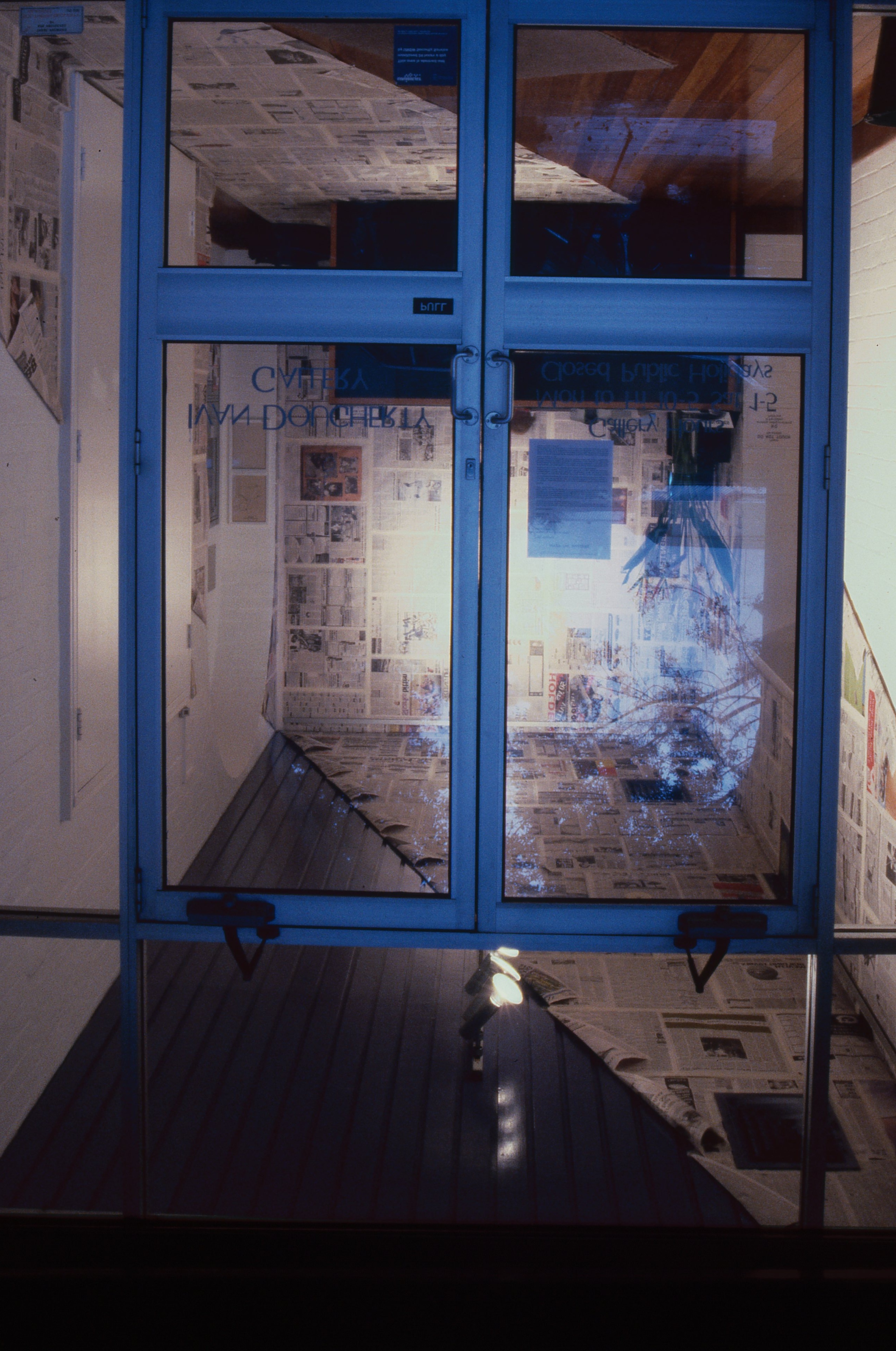 idg_archive_1998_after_the_masters_mfa_1993-1997_selected_work-003_install.jpg